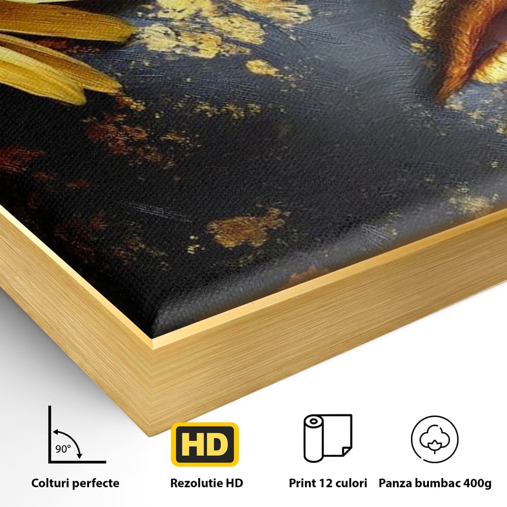 Detaliu al suprafetei: tablou canvas cu portret feminin si foita aurie, in rama de aluminiu auriu